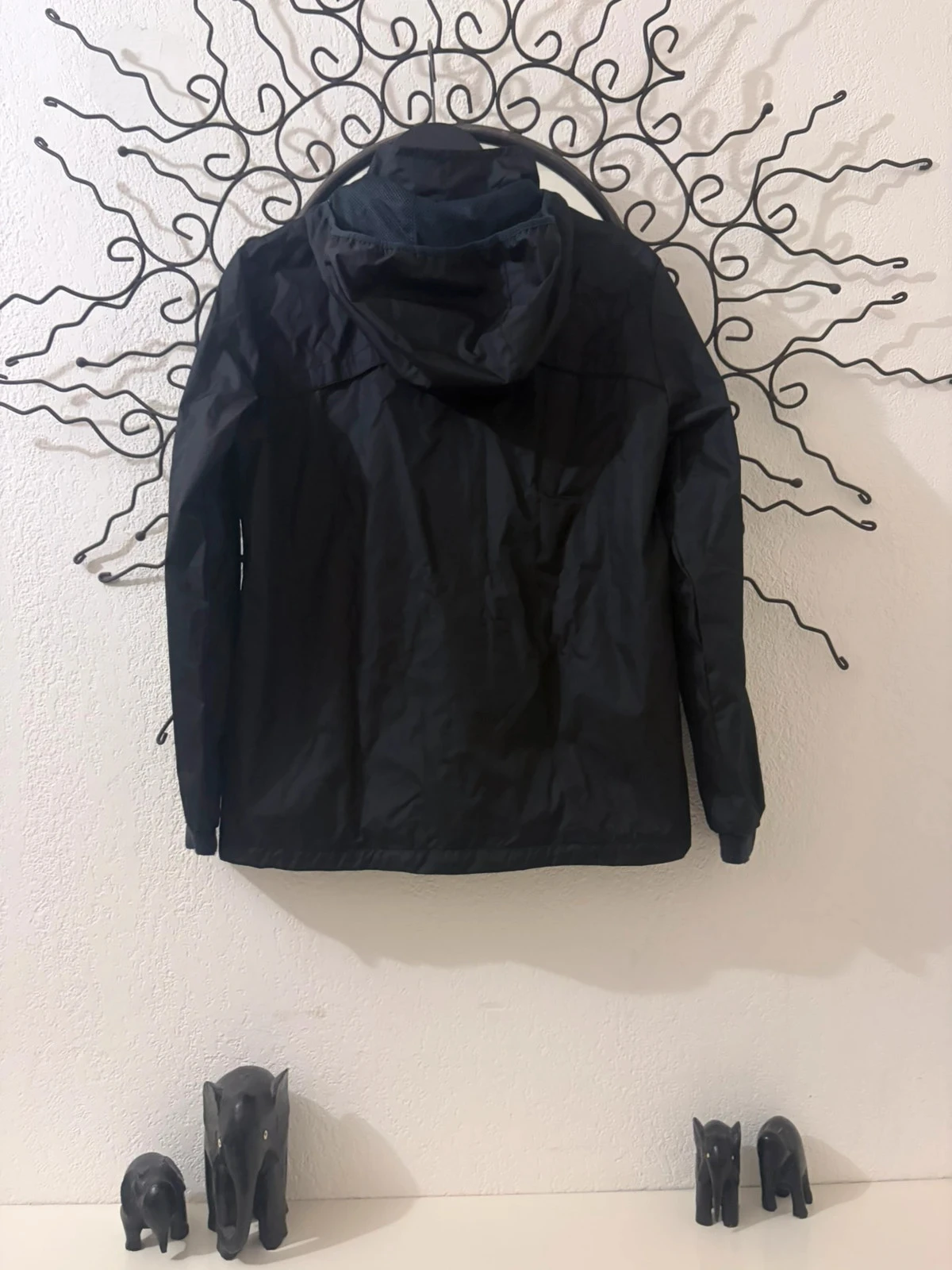 Casaco de Vento Técnico Preto Kipsta – Proteção Esportiva Impermeável – Tamanho 10-11 Anos (141-150 cm) – photo 5
